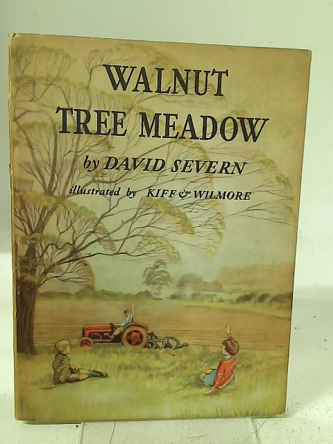 Walnut tree meadow von David Severn