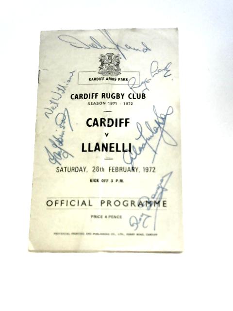 Cardiff Rugby Club Season 1971 - 1972 Cardiff v Llanelli Official Programme [Signed] By Various