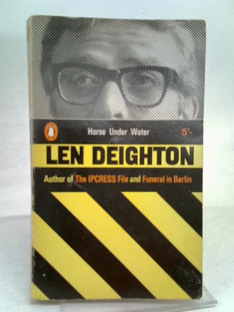 Horse under water von Len deighton