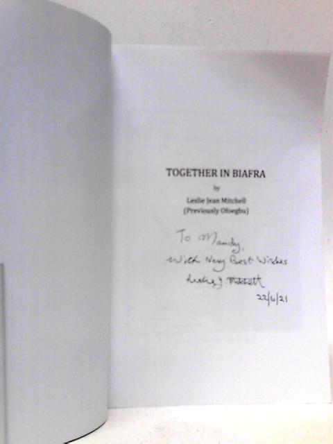 Together in Biafra von Leslie Jean Mitchell