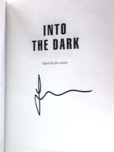 Into the Dark von Fiona Cummins