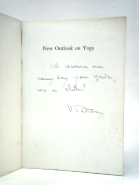 New Outlook on Yoga von Veronique Petrasz