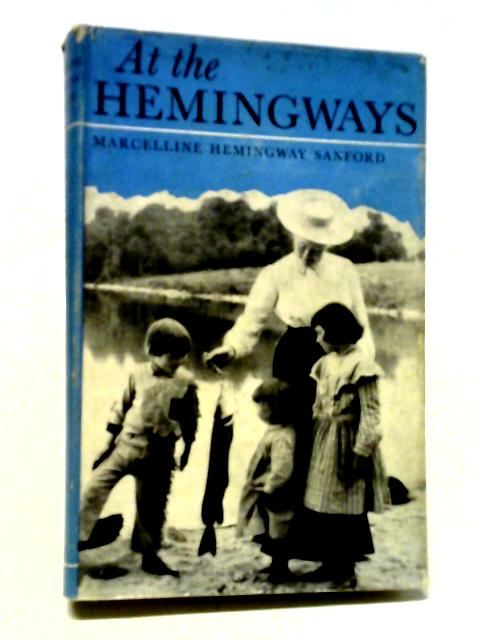 At The Hemingways: A Family Portrait von M.H Sanford