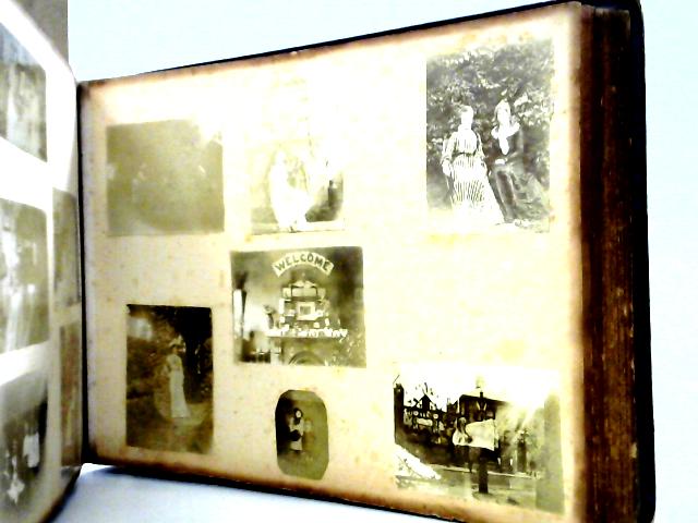 Vintage Family Photo Album von None Stated