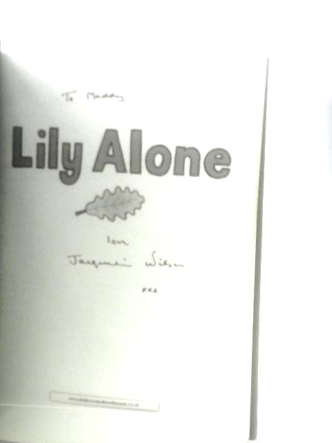 Lily Alone von Jacqueline Wilson