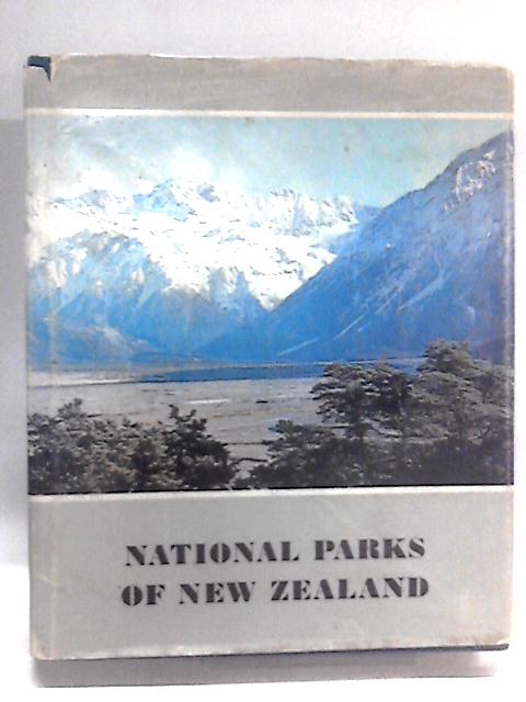 National Parks of New Zealand By R.J. MacLaghlan ()